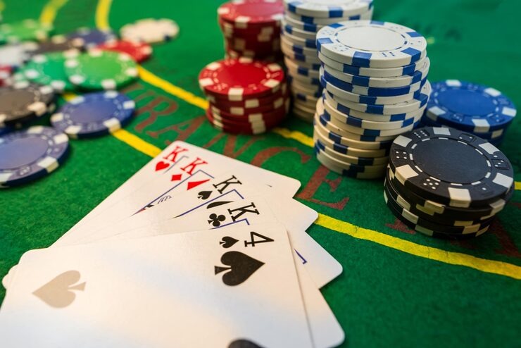 sepatu4d platform showing live-dealer table, sportsbook markets, and slot games