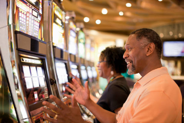 sepatu4d mobile app interface showing live-dealer table and sportsbook menu